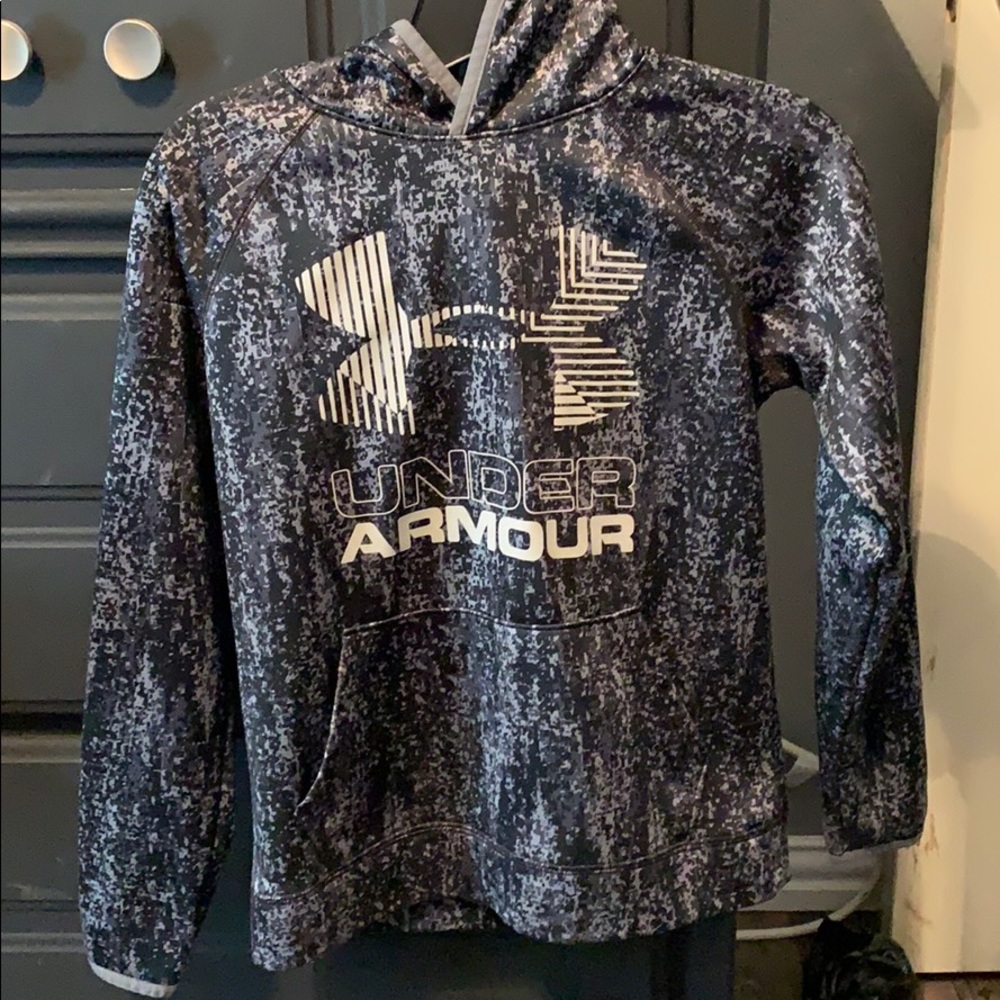 Boys UA hoodie